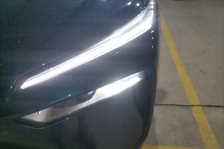 Used Wey Lanshan 2025 Four-Wheel Drive Max Left Front Headlight