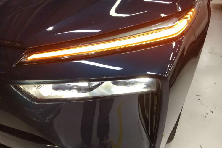 Used Wey Lanshan 2025 Four-Wheel Drive Max Left Front Headlight