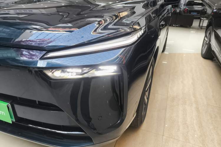 Used Wey Lanshan 2025 Four-Wheel Drive Max Left Front Headlight