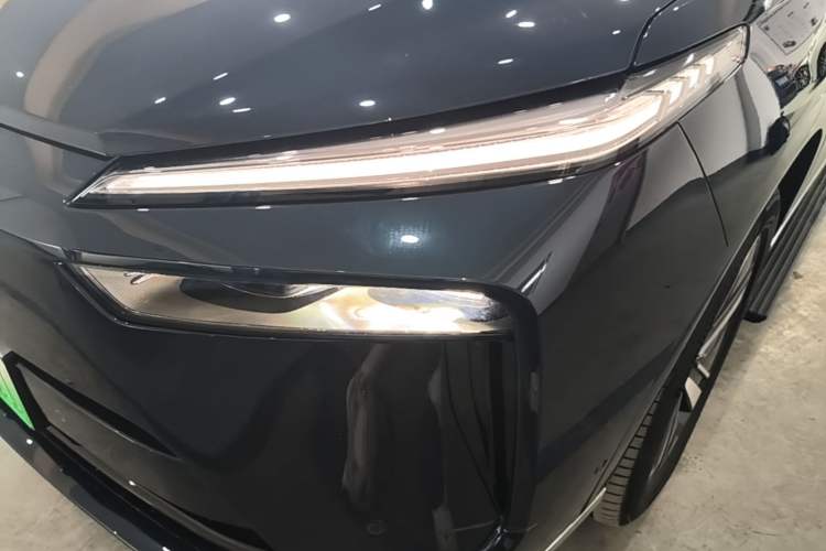 Used Wey Lanshan 2025 Four-Wheel Drive Max Left Front Headlight