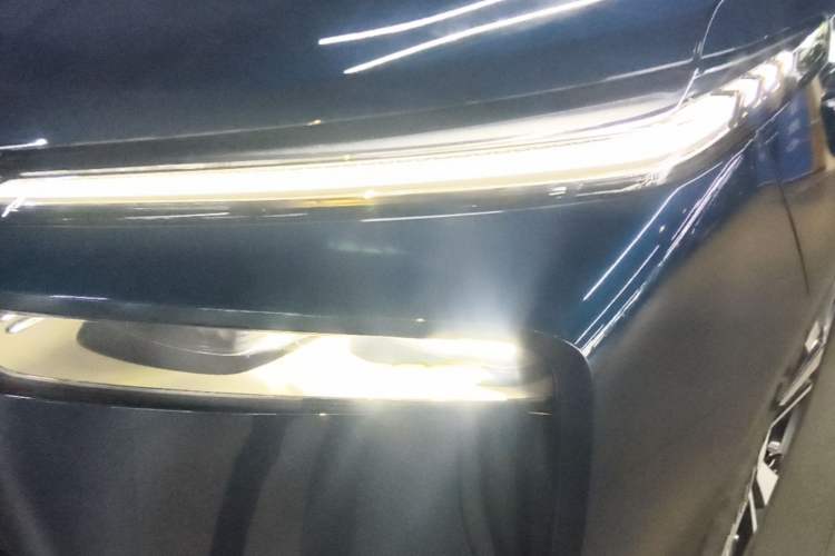 Used Wey Lanshan 2025 Four-Wheel Drive Max Left Front Headlight