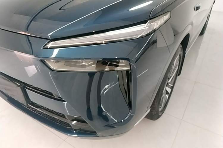 Used Wey Lanshan 2025 Four-Wheel Drive Max Left Front Headlight