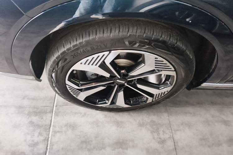 Used Wey Lanshan 2025 Four-Wheel Drive Ultra Left Front Wheel Hub
