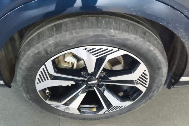 Used Wey Lanshan 2025 Four-Wheel Drive Max Left Front Wheel Hub