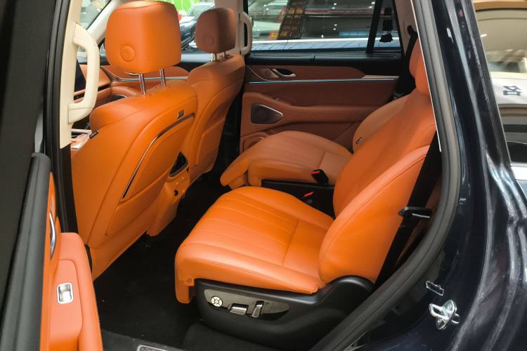Used Wey Lanshan 2025 Four-Wheel Drive Max Left Rear Seat