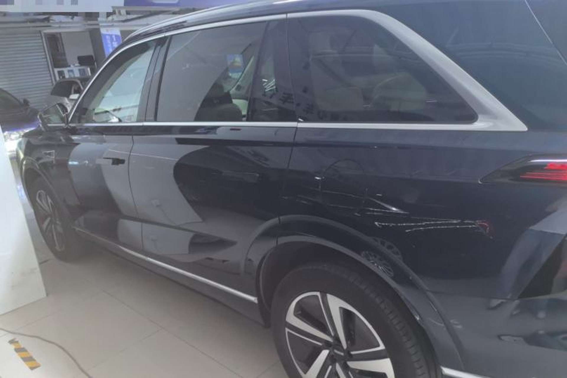 Used Wey Lanshan 2025 Four-Wheel Drive Max Left Side
