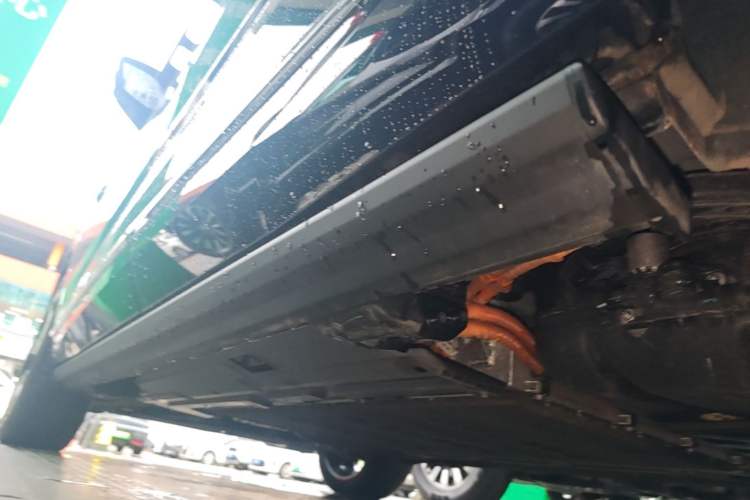 Used Wey Lanshan 2025 Four-Wheel Drive Max Left Side Sill