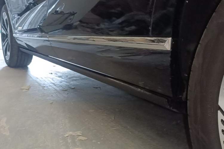 Used Wey Lanshan 2025 Four-Wheel Drive Max Left Side Sill
