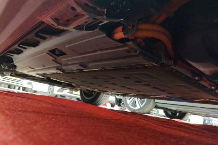 Used Wey Lanshan 2025 Four-Wheel Drive Max Left Side Sill