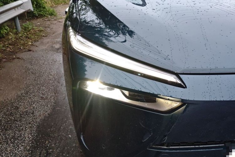 Used Wey Lanshan 2025 Four-Wheel Drive Max Right Front Headlight
