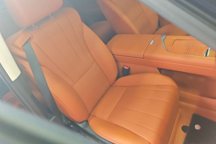 Used Wey Lanshan 2025 Four-Wheel Drive Ultra Right Front Seat