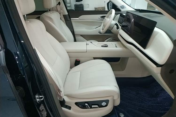 Used Wey Lanshan 2025 Four-Wheel Drive Max Right Front Seat