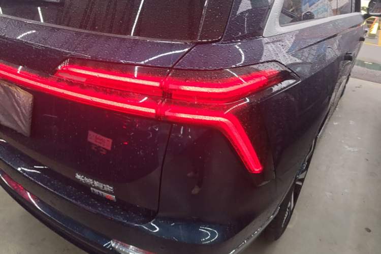 Used Wey Lanshan 2025 Four-Wheel Drive Max Right Rear Taillight