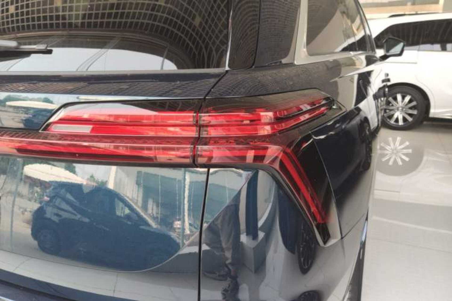 Used Wey Lanshan 2025 Four-Wheel Drive Ultra Right Rear Taillight