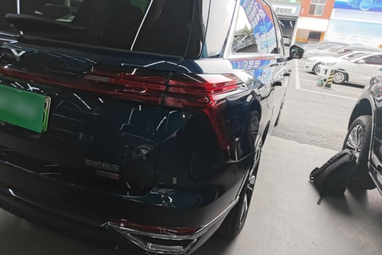 Used Wey Lanshan 2025 Four-Wheel Drive Max Right Rear Taillight