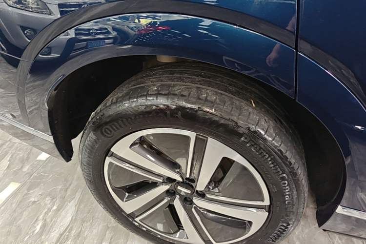 Used Wey Lanshan 2025 Four-Wheel Drive Max Right Rear Wheel Hub