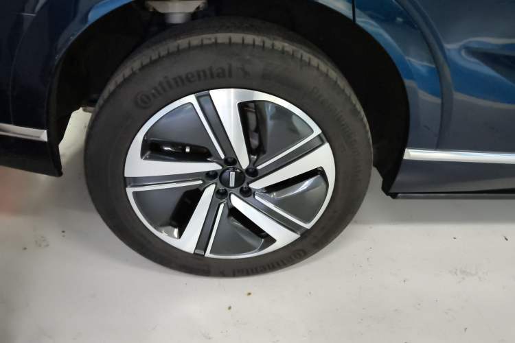 Used Wey Lanshan 2025 Four-Wheel Drive Max Right Rear Wheel Hub