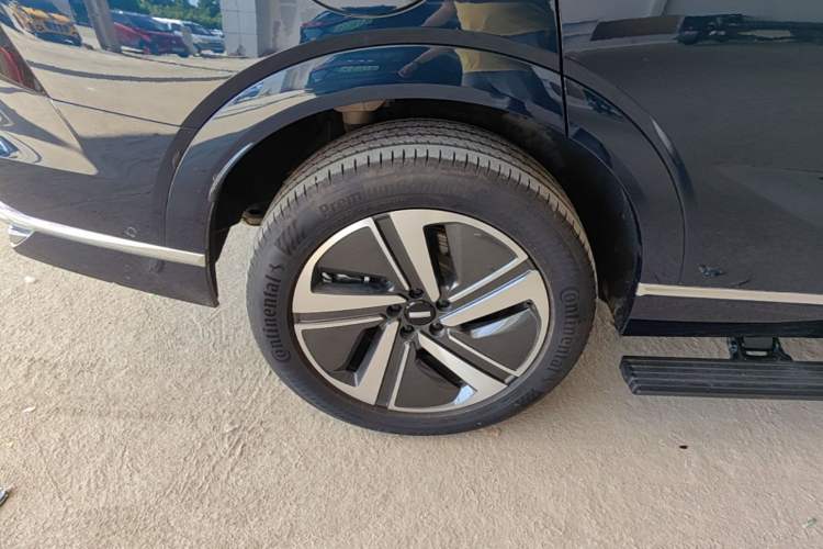 Used Wey Lanshan 2025 Four-Wheel Drive Max Right Rear Wheel Hub