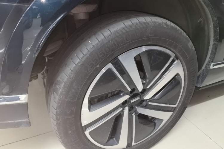 Used Wey Lanshan 2025 Four-Wheel Drive Max Right Rear Wheel Hub