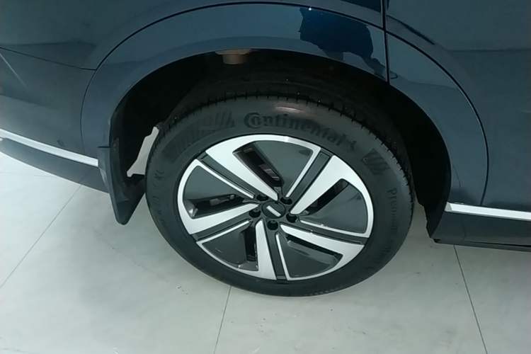 Used Wey Lanshan 2025 Four-Wheel Drive Max Right Rear Wheel Hub