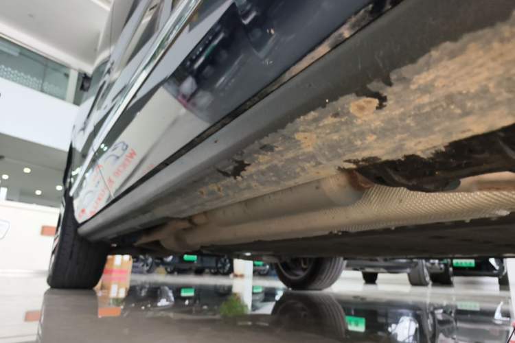 Used Wey Lanshan 2025 Four-Wheel Drive Ultra Right Side Sill