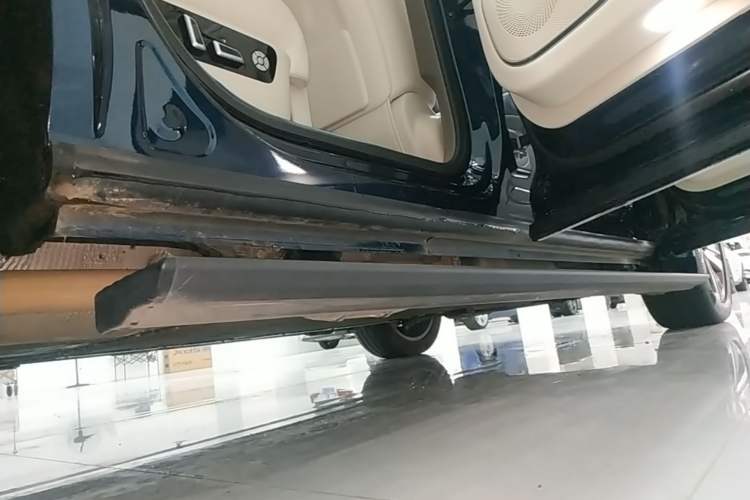 Used Wey Lanshan 2025 Four-Wheel Drive Max Right Side Sill