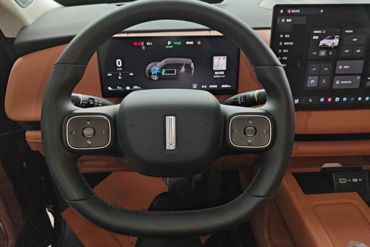 Used Wey Lanshan 2025 Four-Wheel Drive Max Steering Wheel