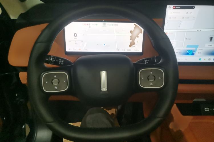 Used Wey Lanshan 2025 Four-Wheel Drive Max Steering Wheel