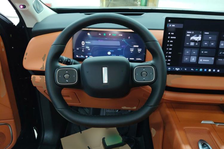 Used Wey Lanshan 2025 Four-Wheel Drive Max Steering Wheel