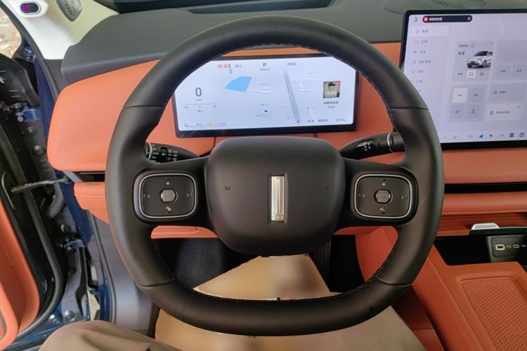Used Wey Lanshan 2025 Four-Wheel Drive Max Steering Wheel