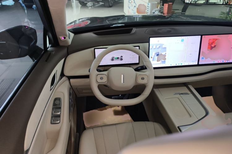Used Wey Lanshan 2025 Four-Wheel Drive Ultra Steering Wheel