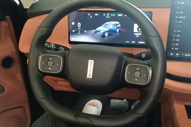 Used Wey Lanshan 2025 Four-Wheel Drive Max Steering Wheel