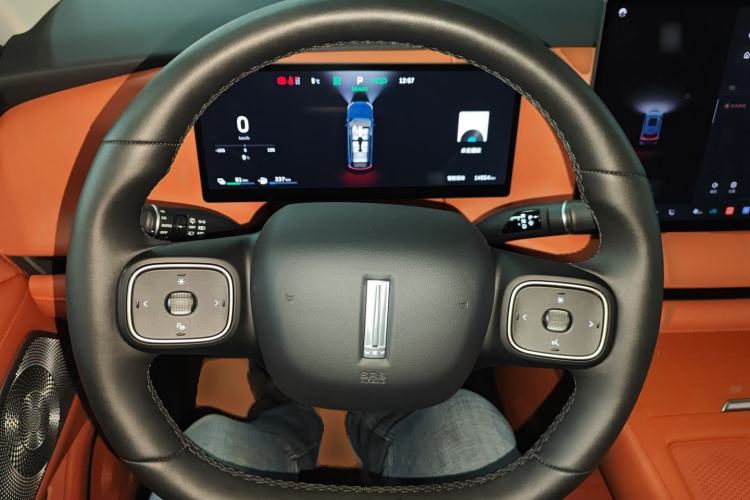 Used Wey Lanshan 2025 Four-Wheel Drive Max Steering Wheel