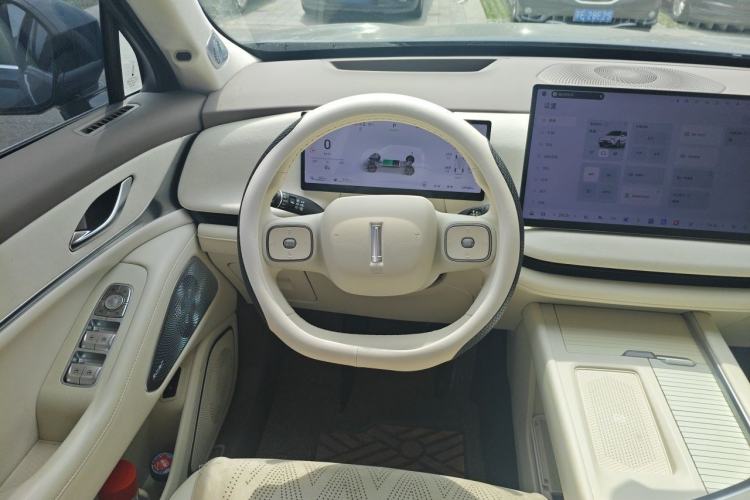 Used Wey Lanshan 2025 Four-Wheel Drive Ultra Steering Wheel