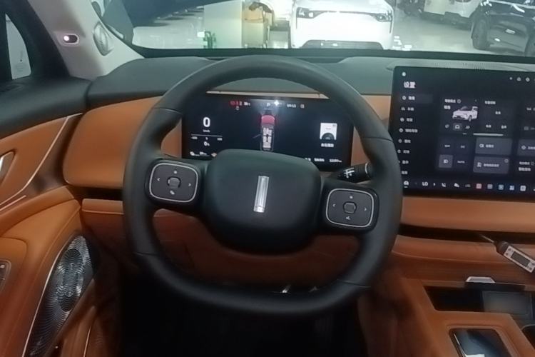 Used Wey Lanshan 2025 Four-Wheel Drive Max Steering Wheel
