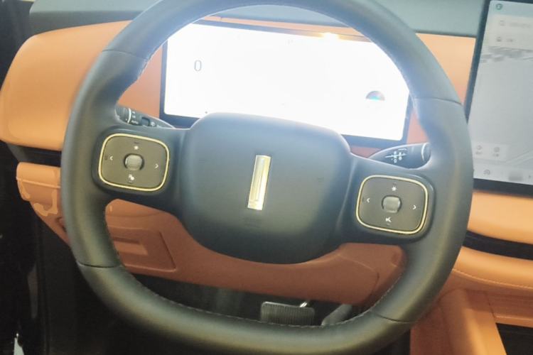 Used Wey Lanshan 2025 Four-Wheel Drive Max Steering Wheel