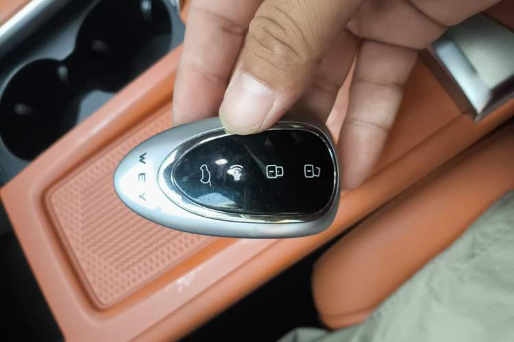 Used Wey Lanshan 2025 Four-Wheel Drive Max Vehicle Key