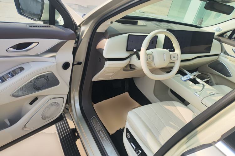 Used Wey Lanshan 2025 Four-Wheel Drive Max Driver Seat