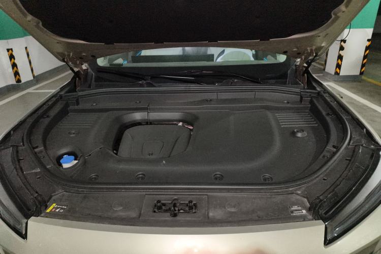 Used Wey Lanshan 2025 Four-Wheel Drive Max Engine Bay