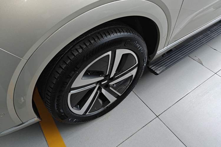 Used Wey Lanshan 2025 Four-Wheel Drive Max Exterior 4