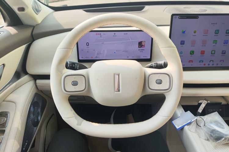 Used Wey Lanshan 2025 Four-Wheel Drive Max Steering Wheel