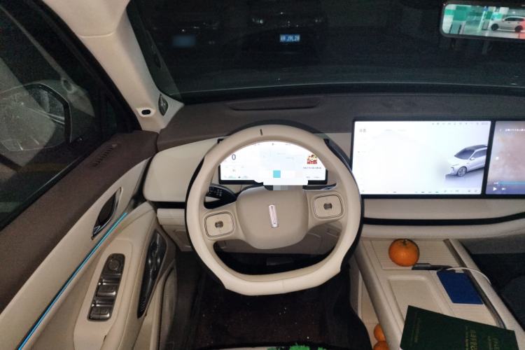 Used Wey Lanshan 2025 Four-Wheel Drive Max Steering Wheel