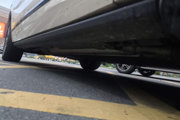 Used Wey Lanshan 2025 Four-Wheel Drive Max Chassis Front Right