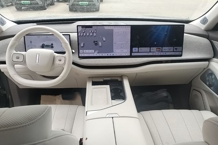 Used Wey Lanshan 2025 Four-Wheel Drive Ultra Center Console