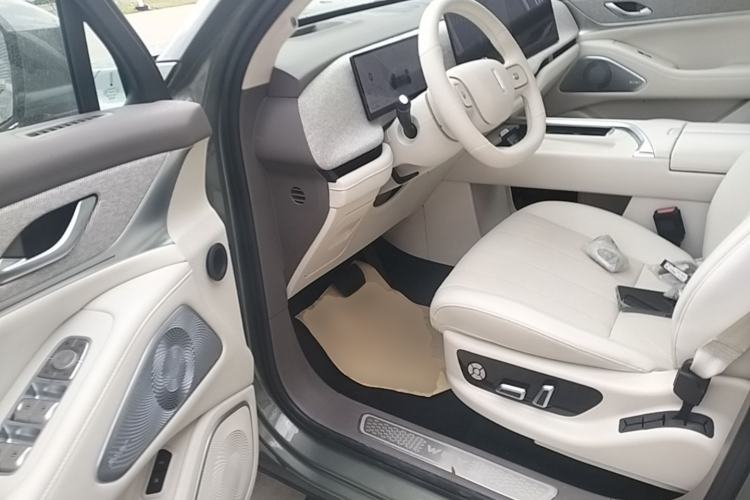 Used Wey Lanshan 2025 Four-Wheel Drive Ultra Driver Seat