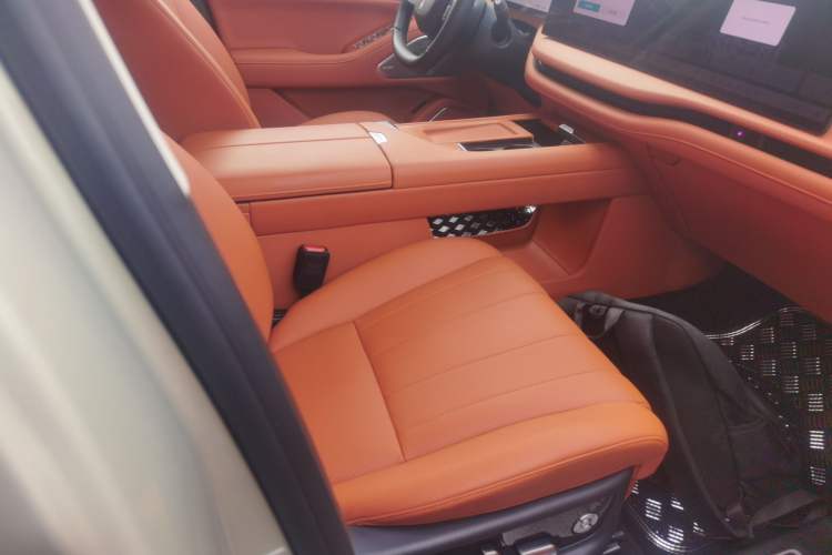 Used Wey Lanshan 2025 Four-Wheel Drive Max Right Front Seat