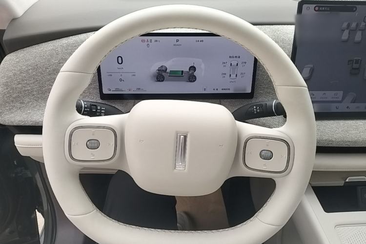 Used Wey Lanshan 2025 Four-Wheel Drive Ultra Steering Wheel