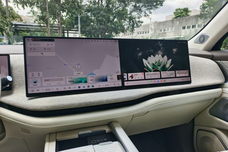 Used Wey Lanshan 2025 Four-Wheel Drive Ultra Audio And AC Panel
