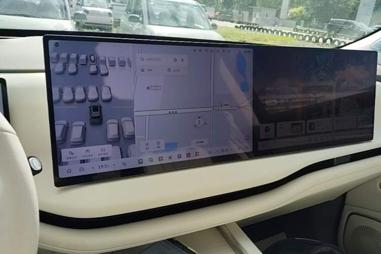 Used Wey Lanshan 2025 Four-Wheel Drive Max Audio And AC Panel