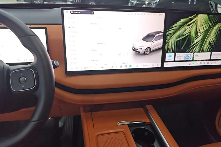 Used Wey Lanshan 2025 Four-Wheel Drive Max Audio And AC Panel